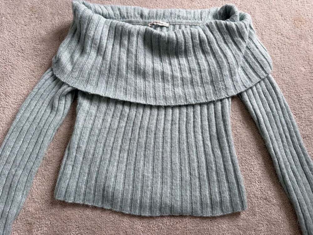 Abercrombie & Fitch Off-The-Shoulder Foldover Ribbed Knit Sweater